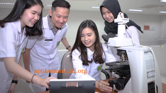 Fakultas Kedokteran Terbaik di Surabaya